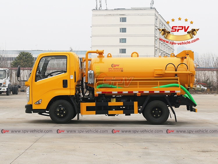 Sewer Vacuum Truck JMC (2,000 Litres) - Left Side View